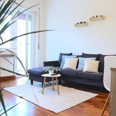 Cozy Apartment With Free Parking & Close To Lake Lugano Eksteriør billede