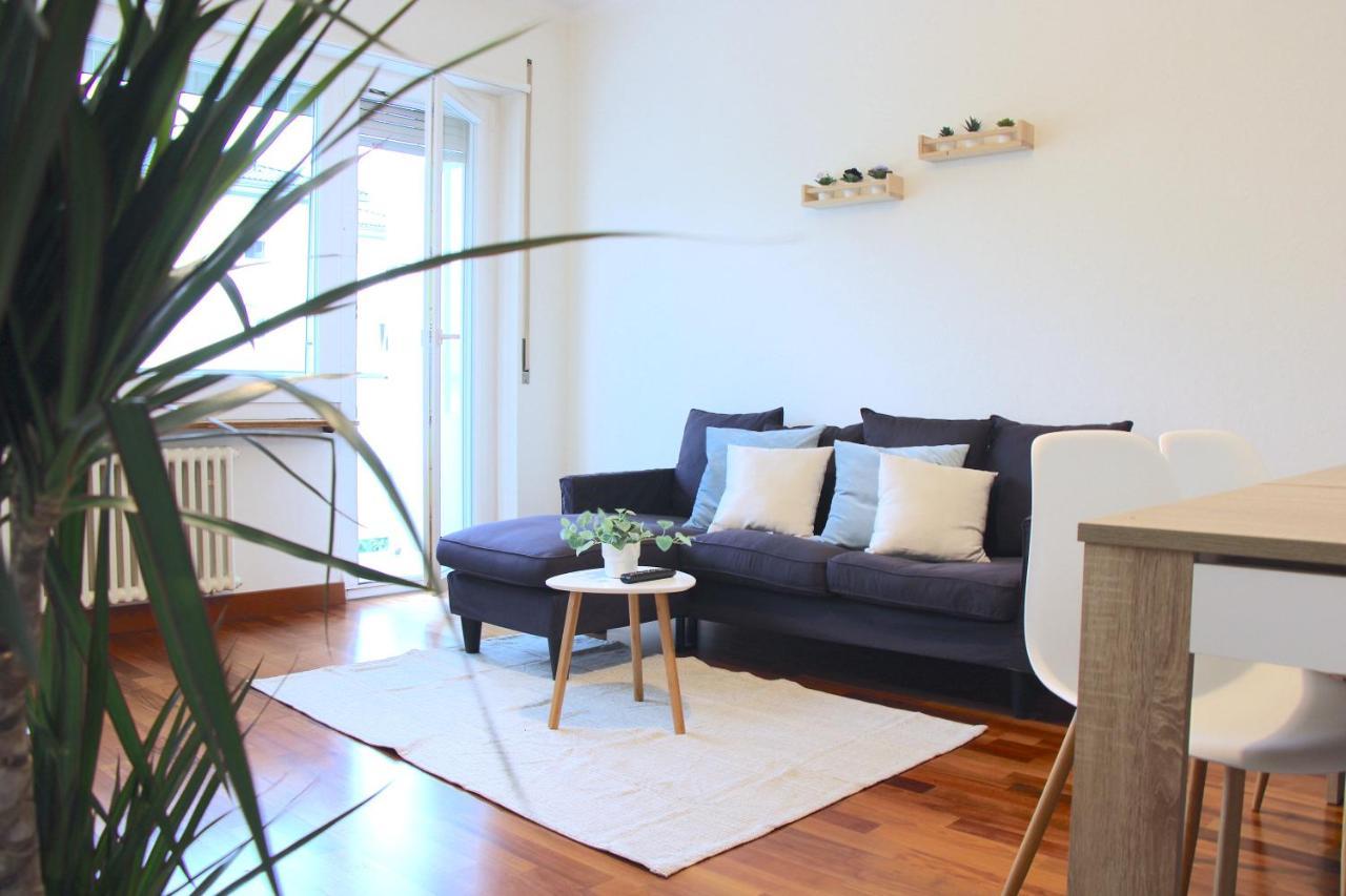 Cozy Apartment With Free Parking & Close To Lake Lugano Eksteriør billede