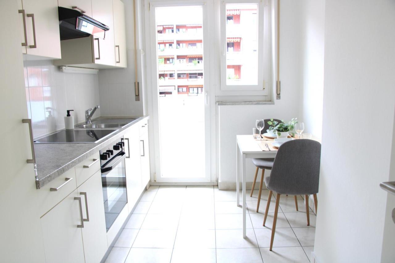Cozy Apartment With Free Parking & Close To Lake Lugano Eksteriør billede