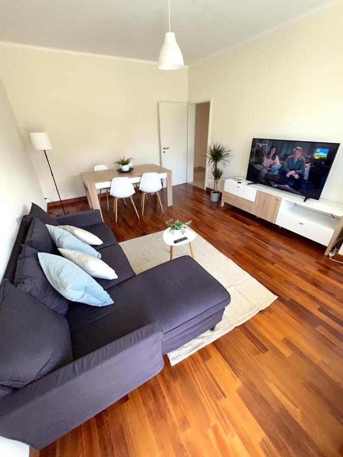 Cozy Apartment With Free Parking & Close To Lake Lugano Eksteriør billede